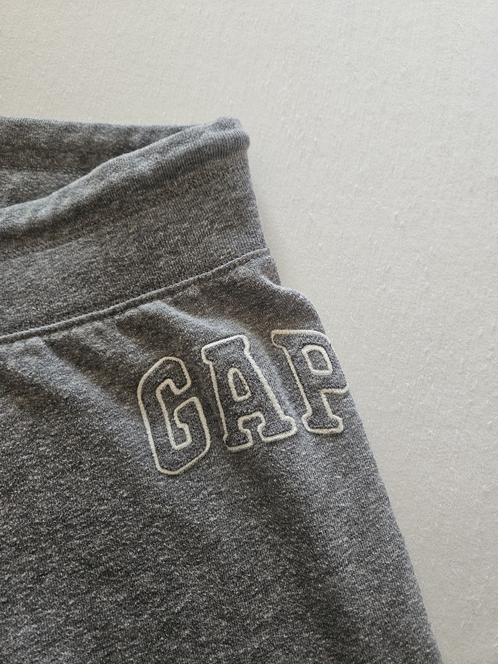 Y2K GAP Gray Sweatpants - Cozy Comfort Women's Size Small